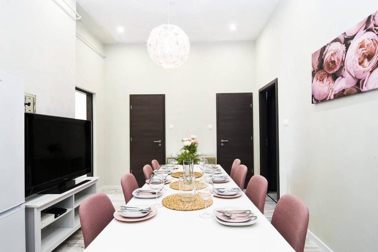 Ultra Central And Stylish Apartment With Ac Budapest Exteriör bild
