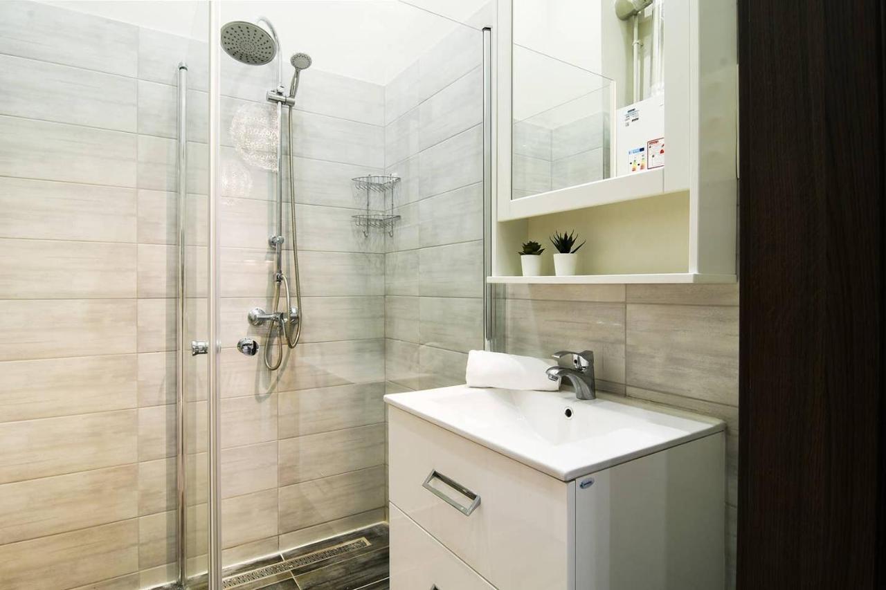 Ultra Central And Stylish Apartment With Ac Budapest Exteriör bild