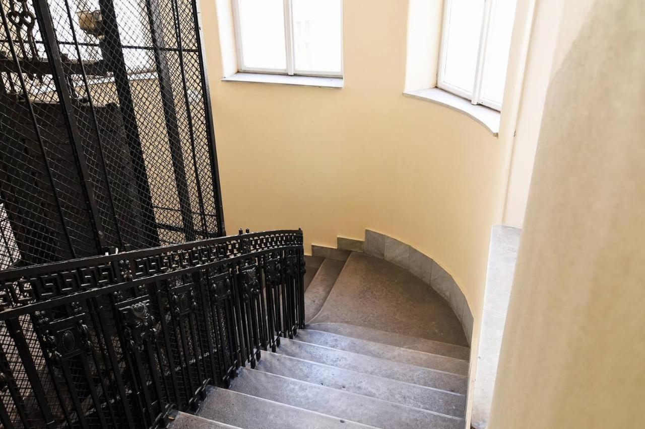 Ultra Central And Stylish Apartment With Ac Budapest Exteriör bild